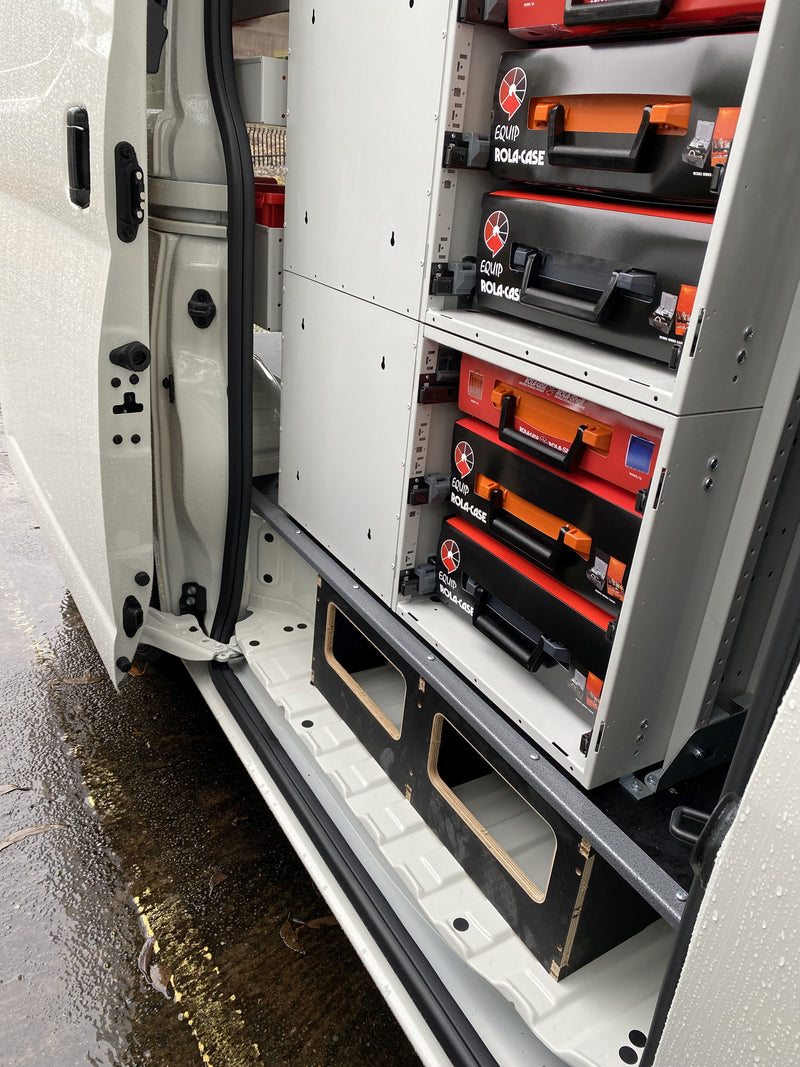 RolaCase Toyota hiace LWB 2019+ 100