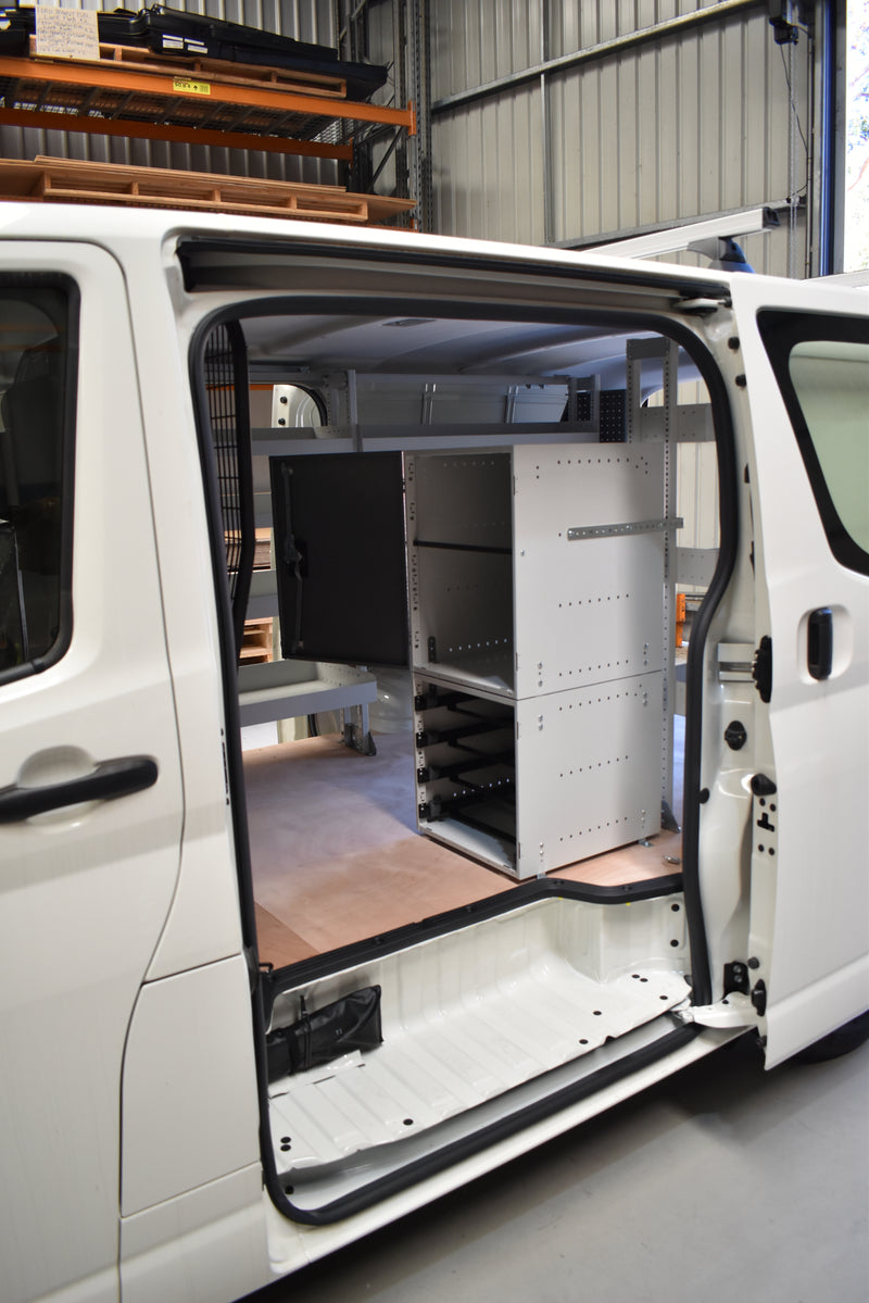 RolaCase Toyota hiace LWB 2019+ 136