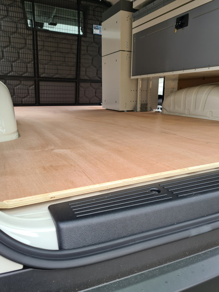 RolaCase Toyota hiace LWB 2019+ 65