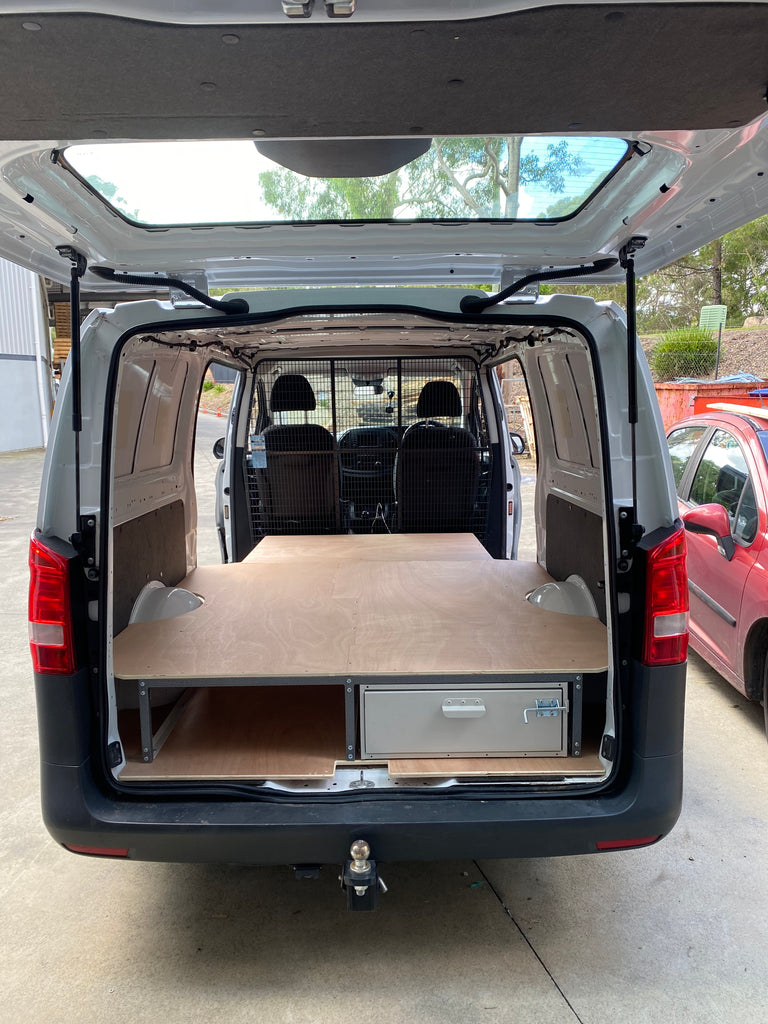RolaShelf Mercedes Vito Van Shelving 17