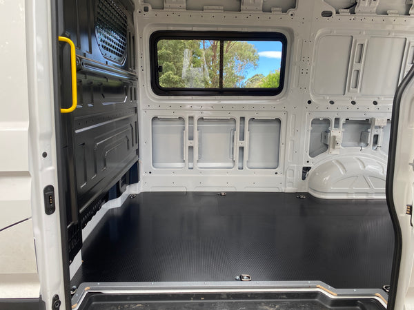 Volkswagen Crafter MWB LWB Van Shelving 21