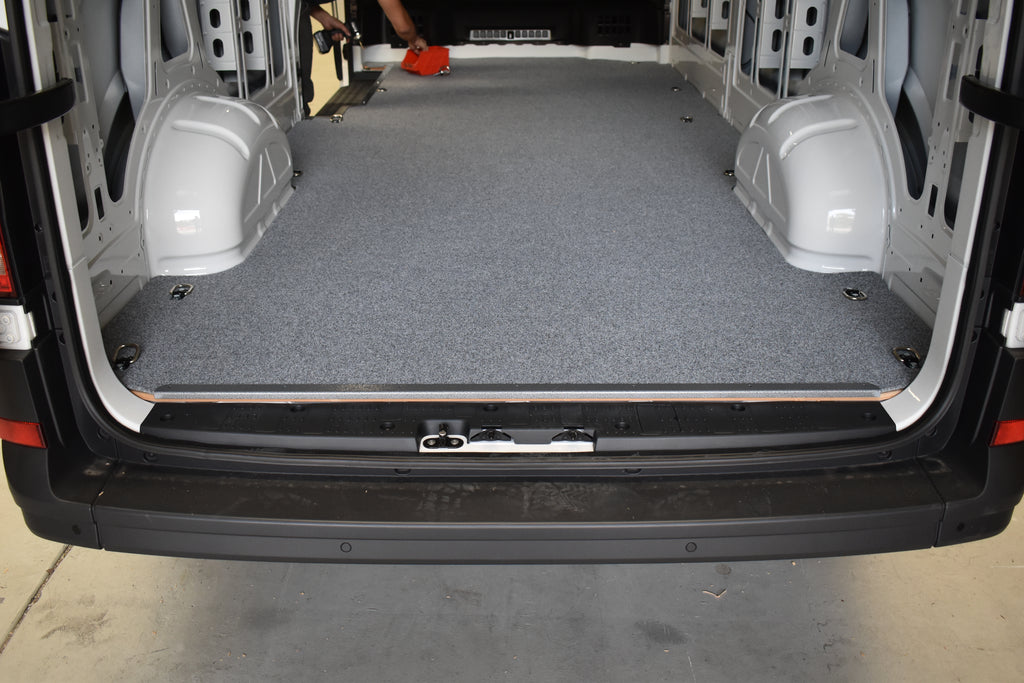 Volkswagen Crafter MWB LWB Van Shelving 6
