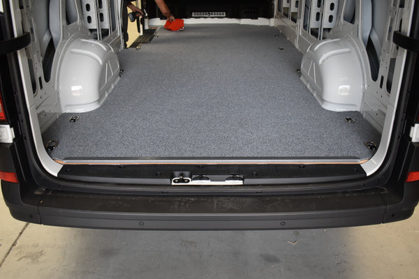 Volkswagen Crafter MWB LWB Van Shelving 6