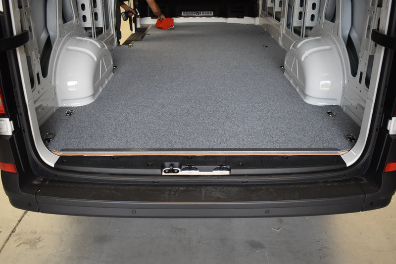 Volkswagen Crafter MWB LWB Van Shelving 6